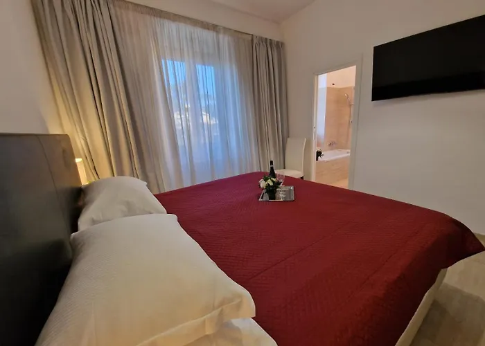 Vatican In Guest house 4*